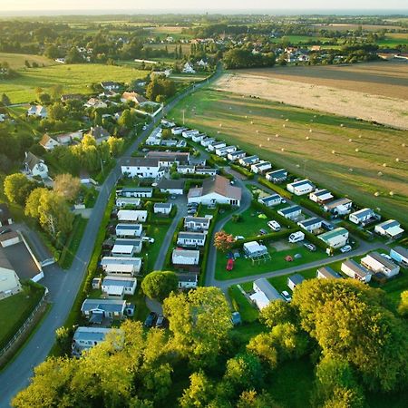 Le Clos Tranquille Hotel Gonneville-en-Auge ภายนอก รูปภาพ