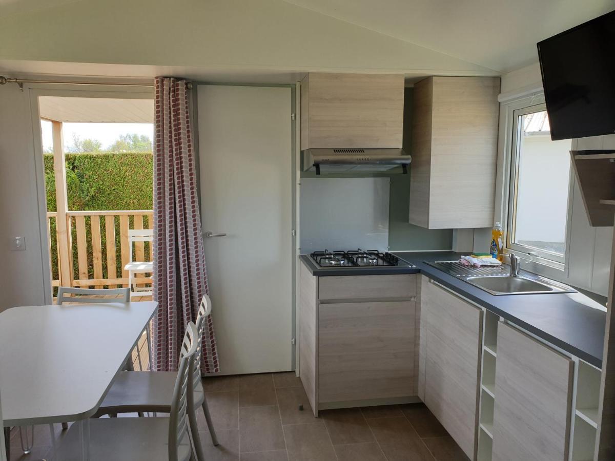 Le Clos Tranquille Hotel Gonneville-en-Auge ภายนอก รูปภาพ