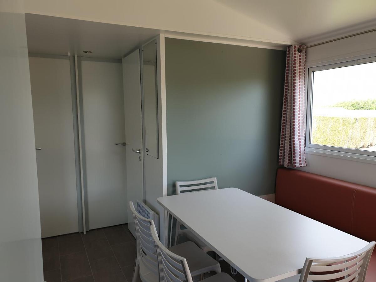 Le Clos Tranquille Hotel Gonneville-en-Auge ภายนอก รูปภาพ
