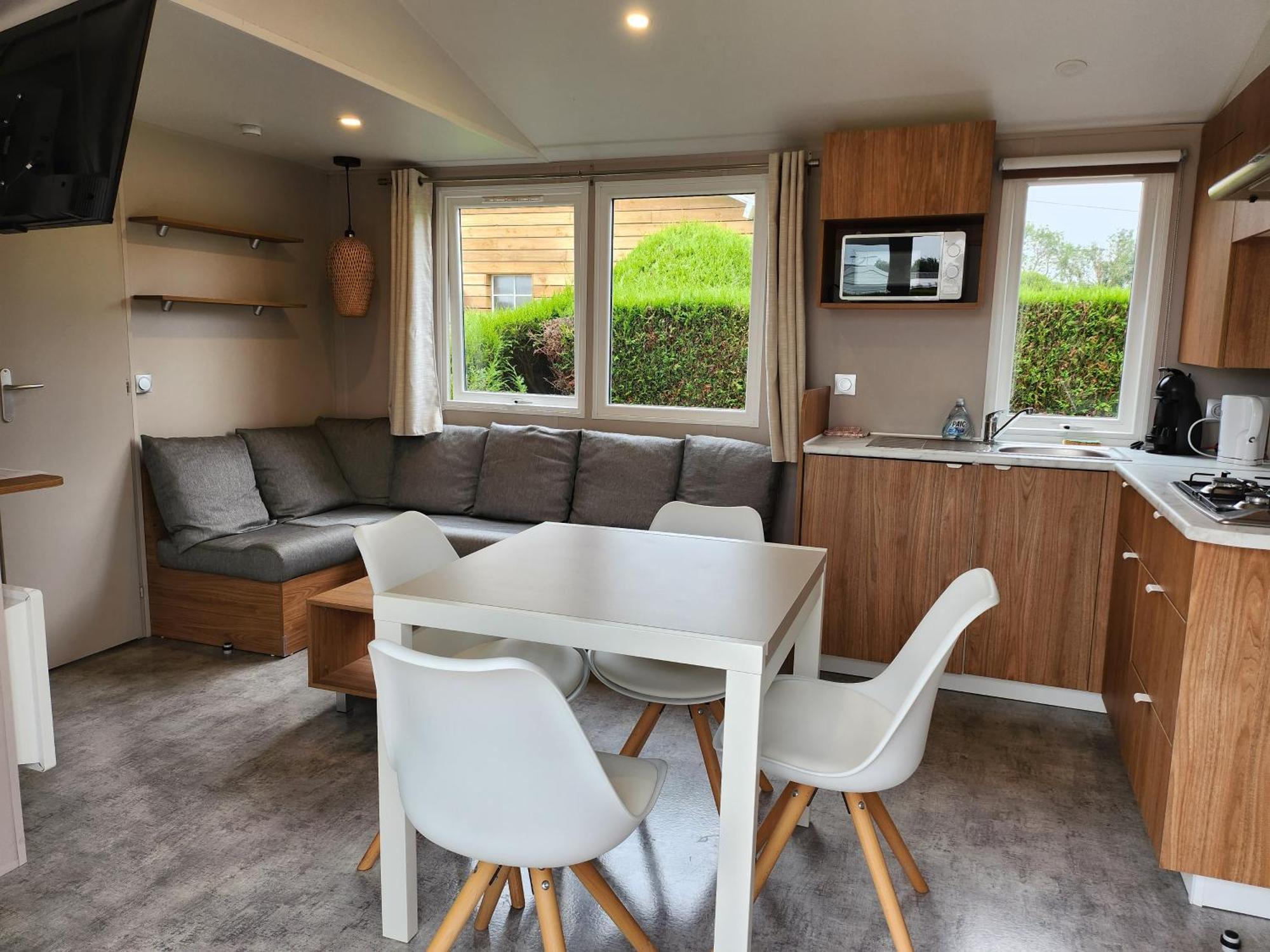 Le Clos Tranquille Hotel Gonneville-en-Auge ภายนอก รูปภาพ