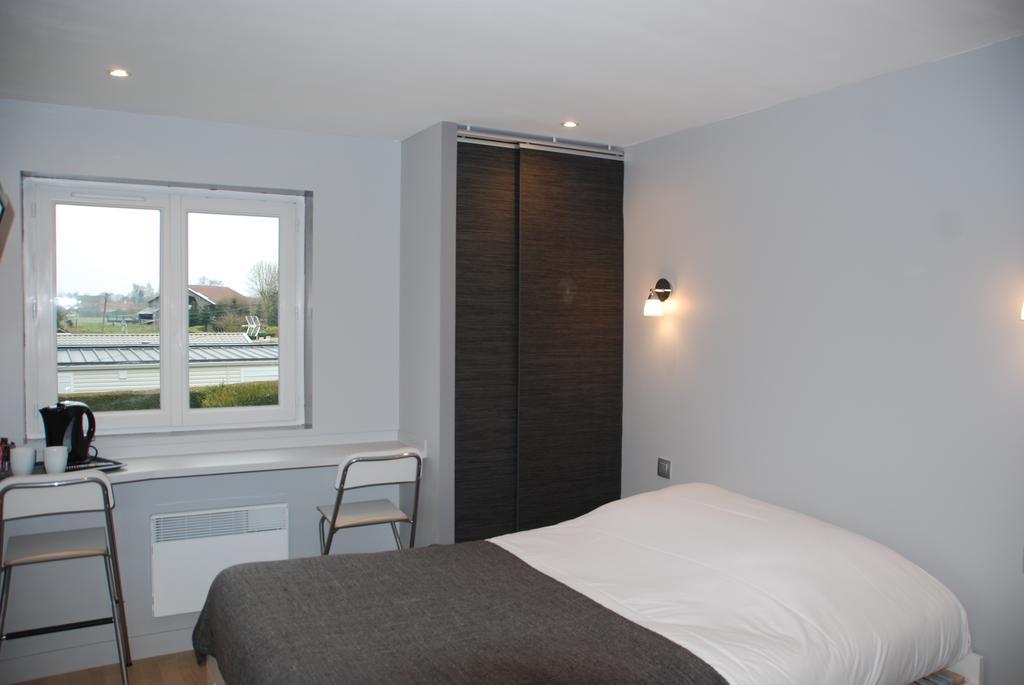Le Clos Tranquille Hotel Gonneville-en-Auge ภายนอก รูปภาพ