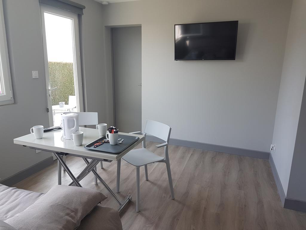 Le Clos Tranquille Hotel Gonneville-en-Auge ภายนอก รูปภาพ