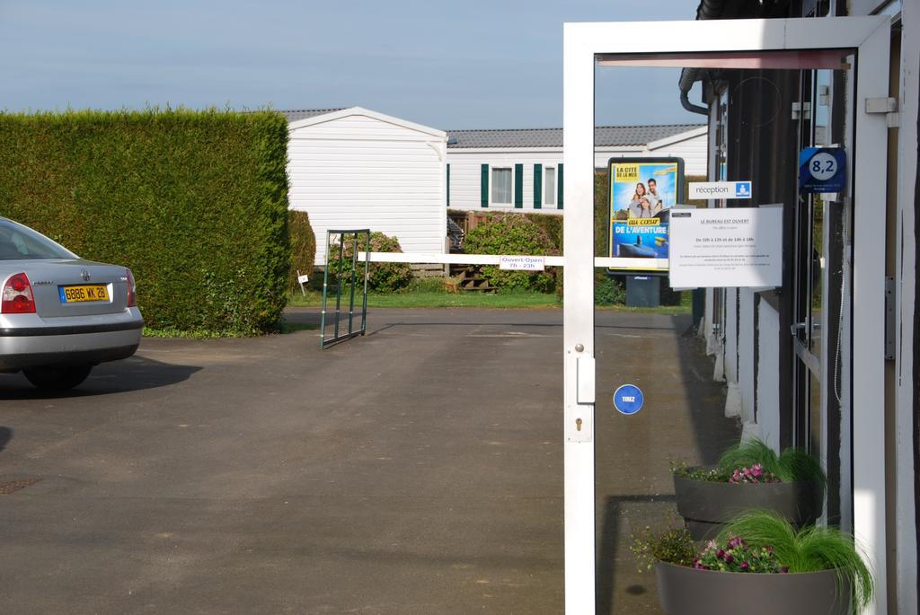 Le Clos Tranquille Hotel Gonneville-en-Auge ภายนอก รูปภาพ